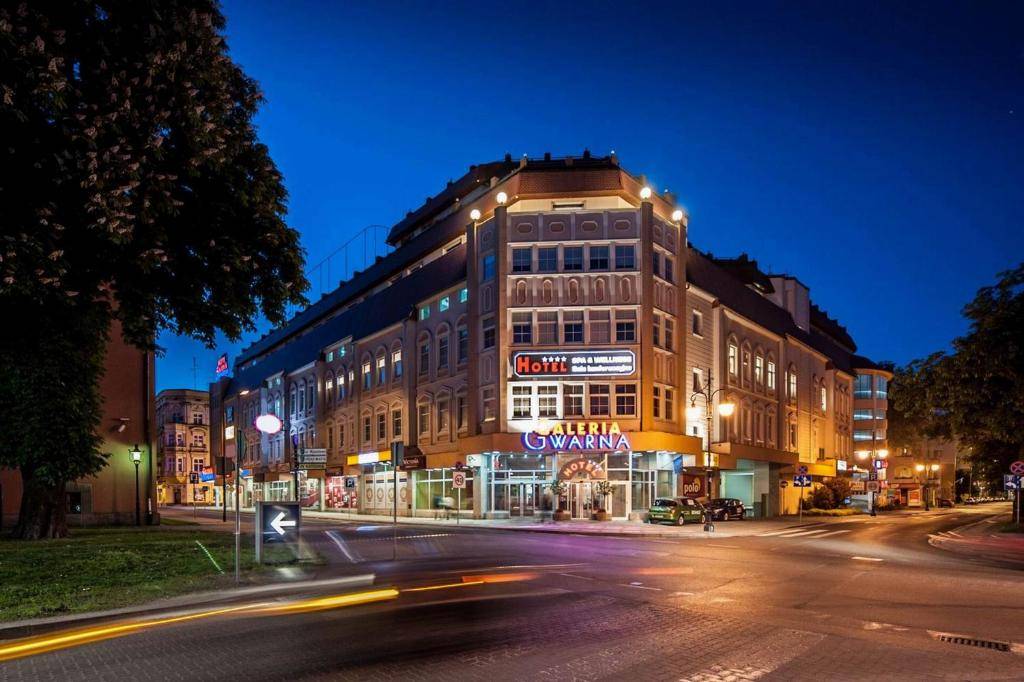 Sky Business Hotel building in Legnica at night
